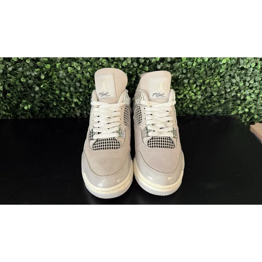 Nike Air Jordan 4 Frozen Moments AQ9129-001 W 8 M 6.5 Preowned Clean